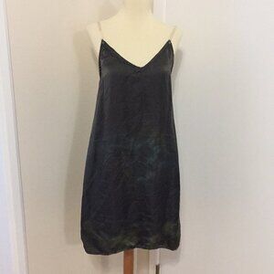 XS NWOT LOVE TANJANE Silk Chemise EE34 2701
